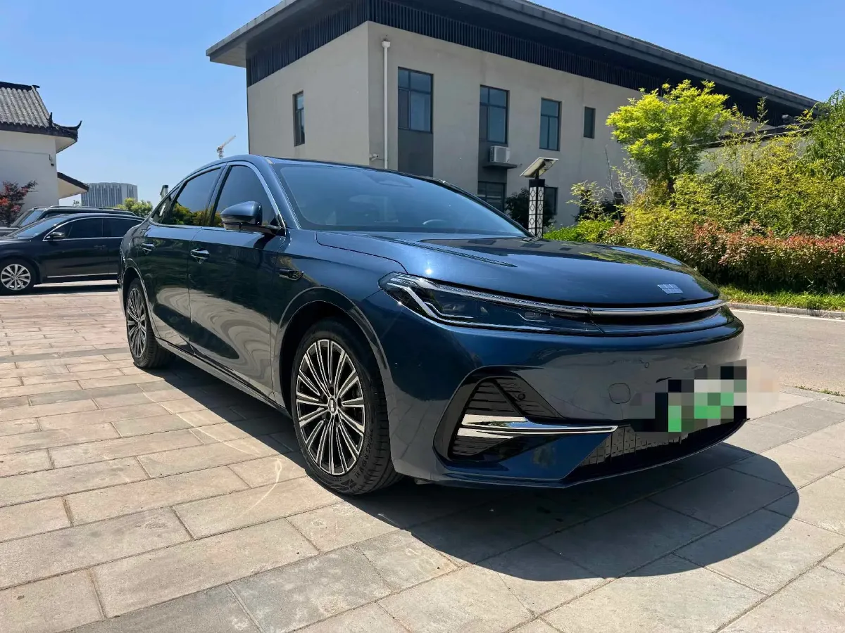 2025 Geely Galaxy A7 1.5L 112HP L4 1DHT PHEV,autocango,china used car exporter,china ev exporter,chinese used car exporter,chinese used ev exporter