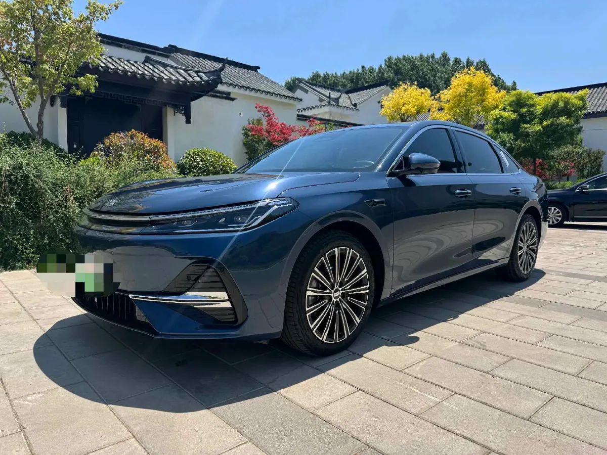 2025 Geely Galaxy A7 1.5L 112HP L4 1DHT PHEV,autocango,china used car exporter,china ev exporter,chinese used car exporter,chinese used ev exporter