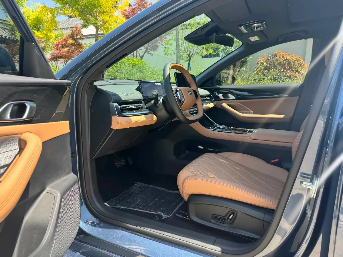 2025 Geely Galaxy A7 1.5L 112HP L4 1DHT PHEV,autocango,china used car exporter,china ev exporter,chinese used car exporter,chinese used ev exporter