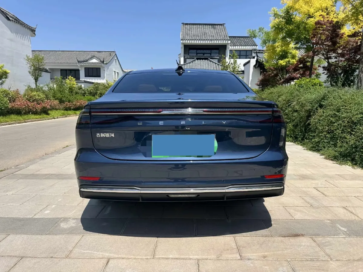 2025 Geely Galaxy A7 1.5L 112HP L4 1DHT PHEV,autocango,china used car exporter,china ev exporter,chinese used car exporter,chinese used ev exporter
