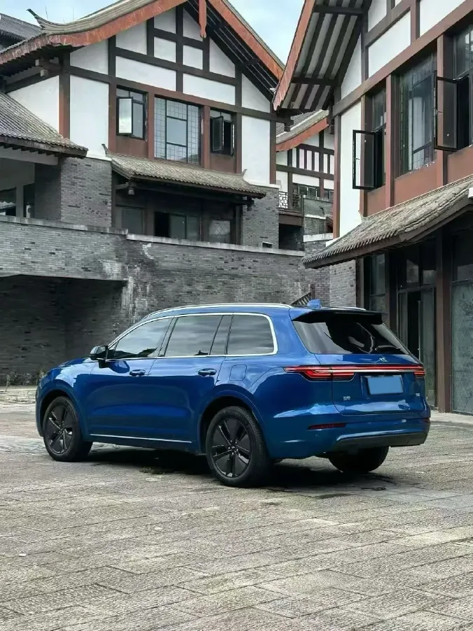 2020 Li ONE Range Extended 131HP REEV 40.5KWH,autocango,china used car exporter,china ev exporter,chinese used car exporter,chinese used ev exporter
