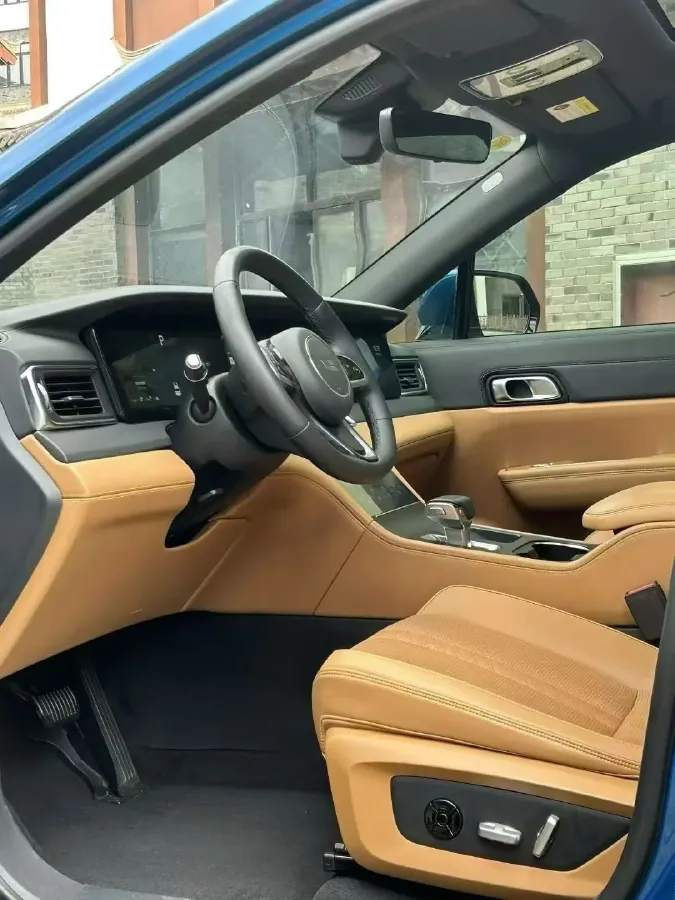 2020 Li ONE Range Extended 131HP REEV 40.5KWH,autocango,china used car exporter,china ev exporter,chinese used car exporter,chinese used ev exporter