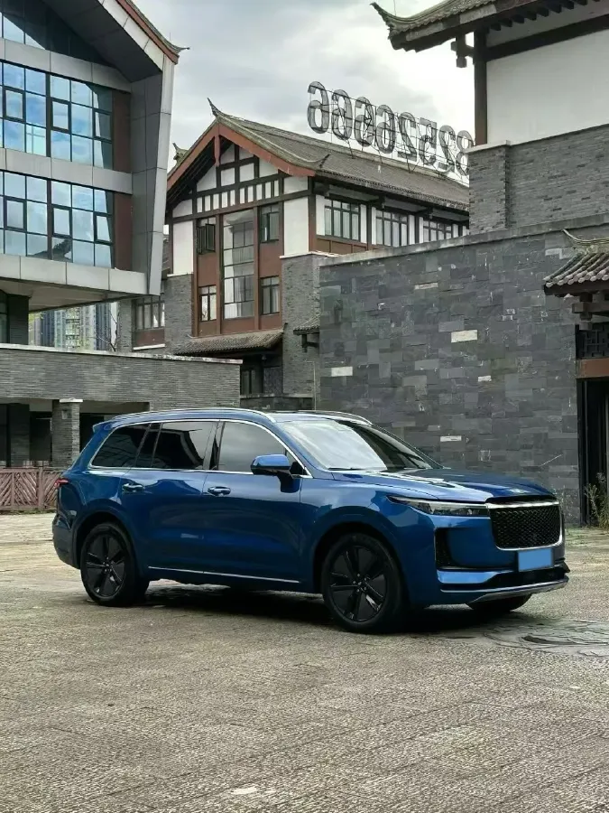2020 Li ONE Range Extended 131HP REEV 40.5KWH,autocango,china used car exporter,china ev exporter,chinese used car exporter,chinese used ev exporter