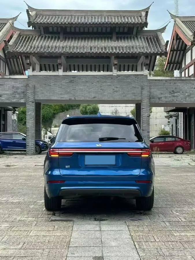 2020 Li ONE Range Extended 131HP REEV 40.5KWH,autocango,china used car exporter,china ev exporter,chinese used car exporter,chinese used ev exporter