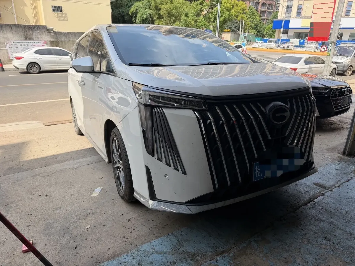 2023 HongQi HS5 2.0T 252HP L4 8AT,autocango,china used car exporter,china ev exporter,chinese used car exporter,chinese used ev exporter