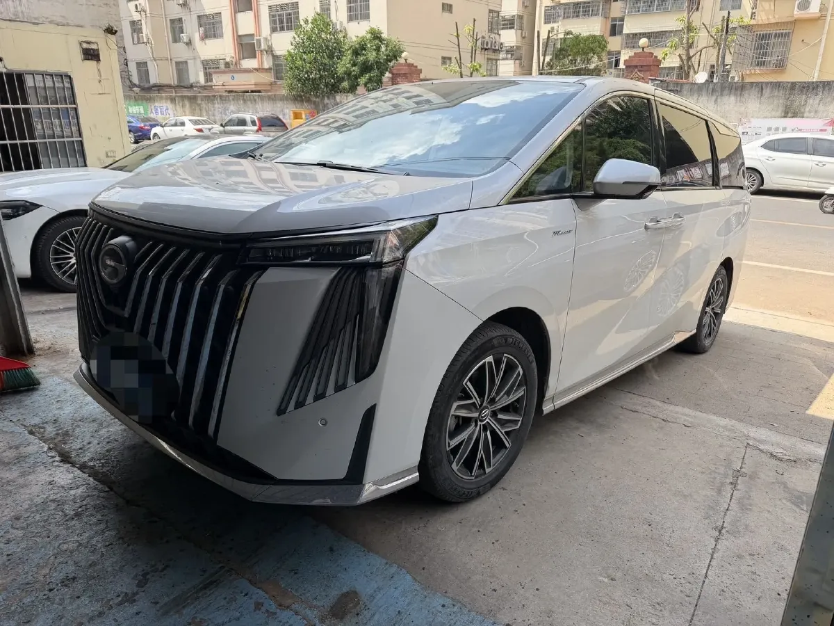 2023 HongQi HS5 2.0T 252HP L4 8AT,autocango,china used car exporter,china ev exporter,chinese used car exporter,chinese used ev exporter