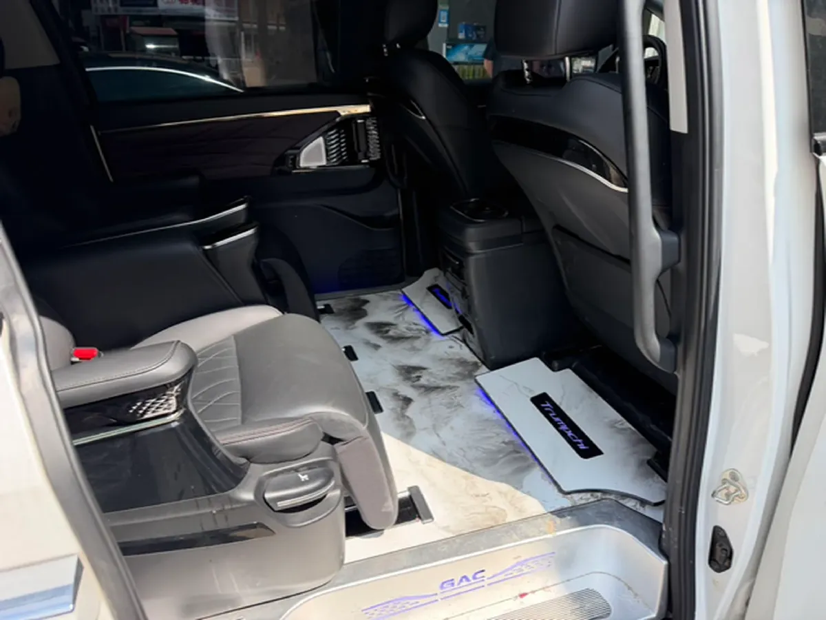 2023 HongQi HS5 2.0T 252HP L4 8AT,autocango,china used car exporter,china ev exporter,chinese used car exporter,chinese used ev exporter