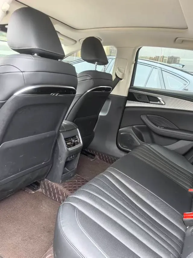 2024 HongQi H5 1.5T 169HP L4 7DCT,autocango,china used car exporter,china ev exporter,chinese used car exporter,chinese used ev exporter