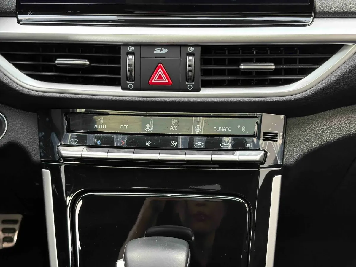 2021 Kia K3 1.4T 130HP L4 7DCT,autocango,china used car exporter,china ev exporter,chinese used car exporter,chinese used ev exporter