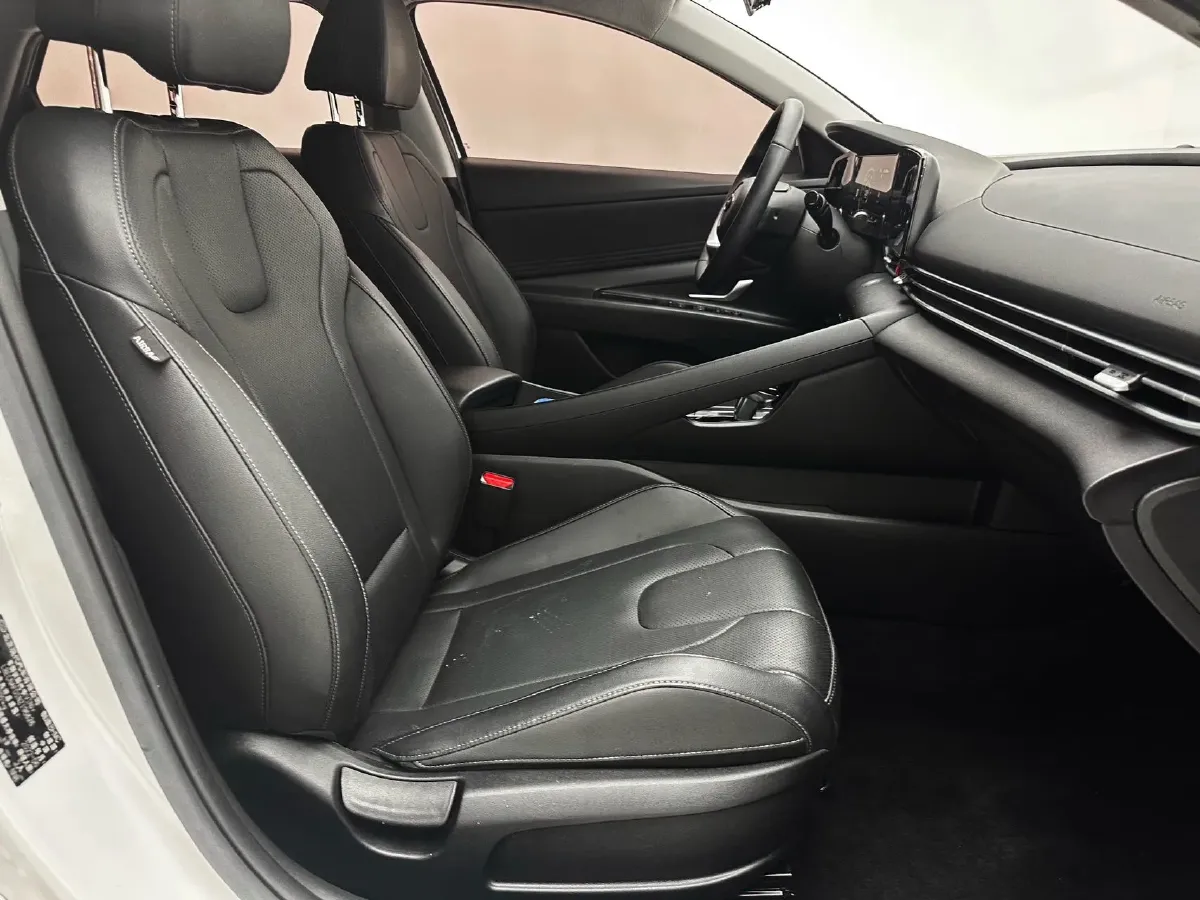 2022 Hyundai Elantra 1.5L 115HP L4 CVT,autocango,china used car exporter,china ev exporter,chinese used car exporter,chinese used ev exporter