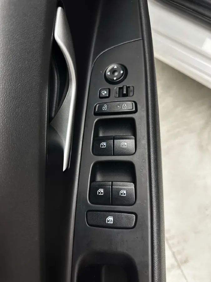 2022 Hyundai Elantra 1.5L 115HP L4 CVT,autocango,china used car exporter,china ev exporter,chinese used car exporter,chinese used ev exporter