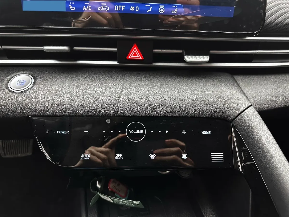 2022 Hyundai Elantra 1.5L 115HP L4 CVT,autocango,china used car exporter,china ev exporter,chinese used car exporter,chinese used ev exporter