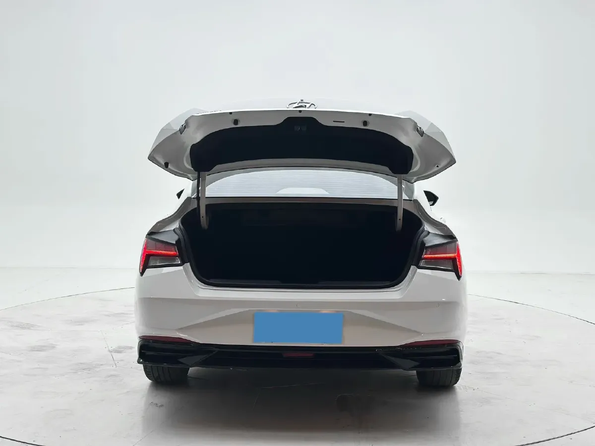 2022 Hyundai Elantra 1.5L 115HP L4 CVT,autocango,china used car exporter,china ev exporter,chinese used car exporter,chinese used ev exporter