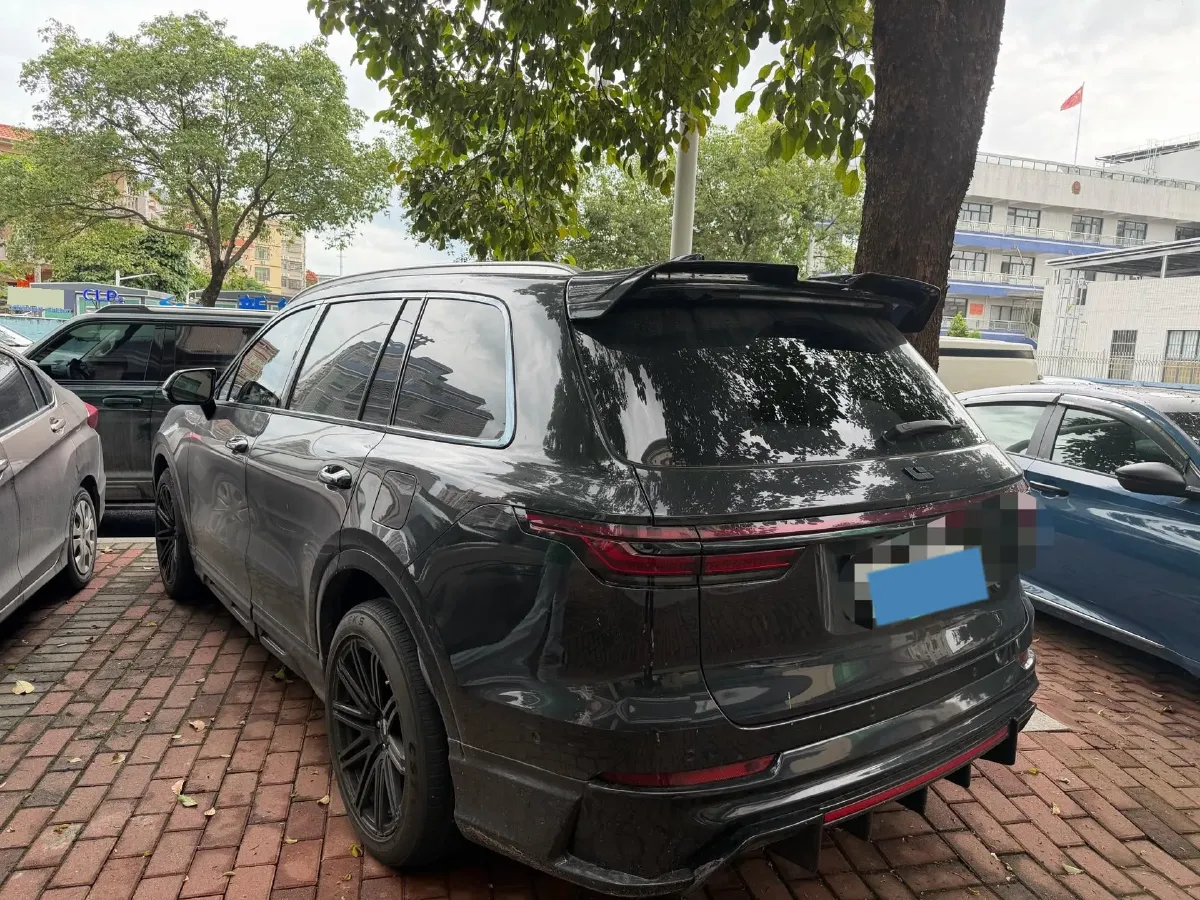 2021 Li ONE Range Extended 131HP REEV 40.5KWH,autocango,china used car exporter,china ev exporter,chinese used car exporter,chinese used ev exporter
