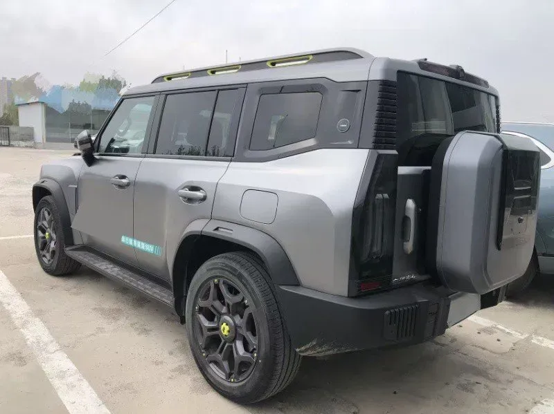 2024 Jetour ShanHai TravellerC-DM 1.5T 156HP L4 3DHT PHEV 43.24KWH,autocango,china used car exporter,china ev exporter,chinese used car exporter,chinese used ev exporter