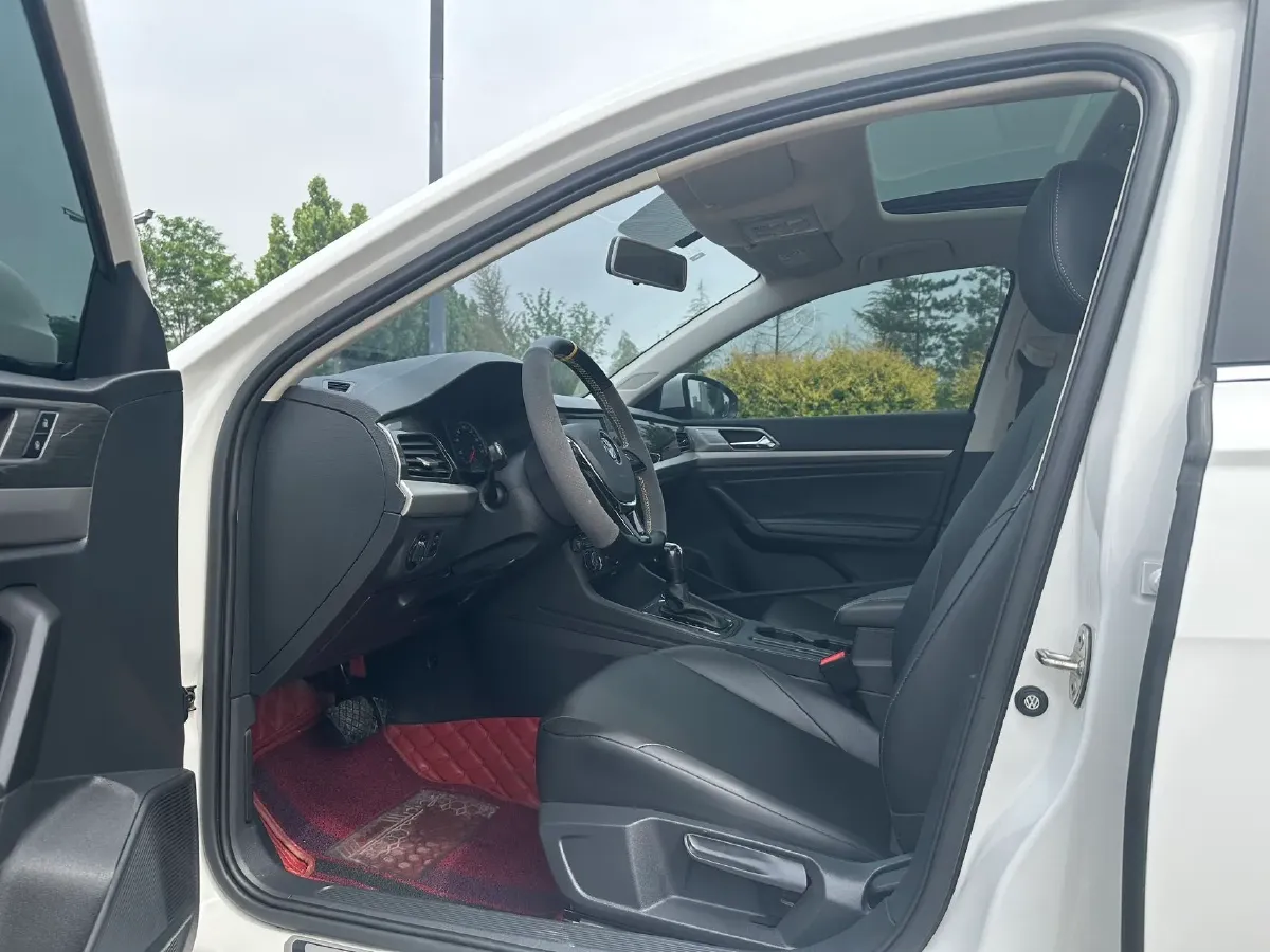 2019 Volkswagen Lavida 1.5L 116HP L4 6AT,autocango,china used car exporter,china ev exporter,chinese used car exporter,chinese used ev exporter