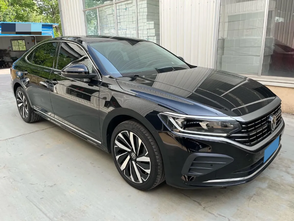 2024 Volkswagen Passat 2.0T 220HP L4 7DCT,autocango,china used car exporter,china ev exporter,chinese used car exporter,chinese used ev exporter