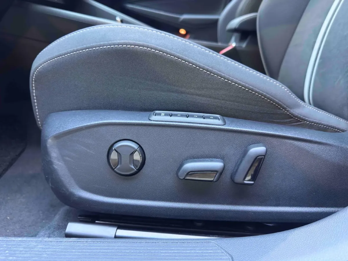 2021 Volkswagen Golf 1.4T 150HP L4 7DCT,autocango,china used car exporter,china ev exporter,chinese used car exporter,chinese used ev exporter