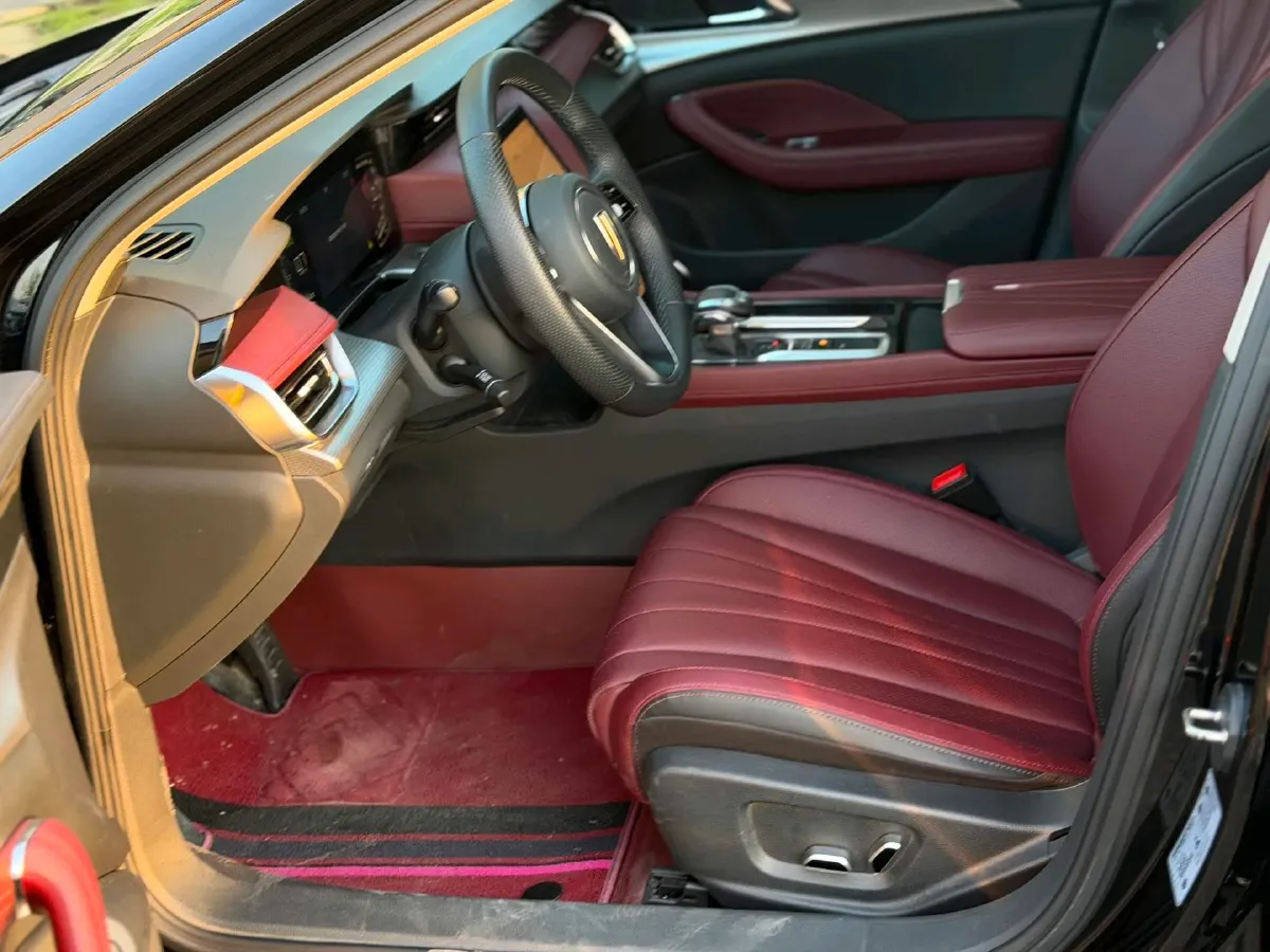 2024 HongQi H5 1.5T 169HP L4 7DCT,autocango,china used car exporter,china ev exporter,chinese used car exporter,chinese used ev exporter