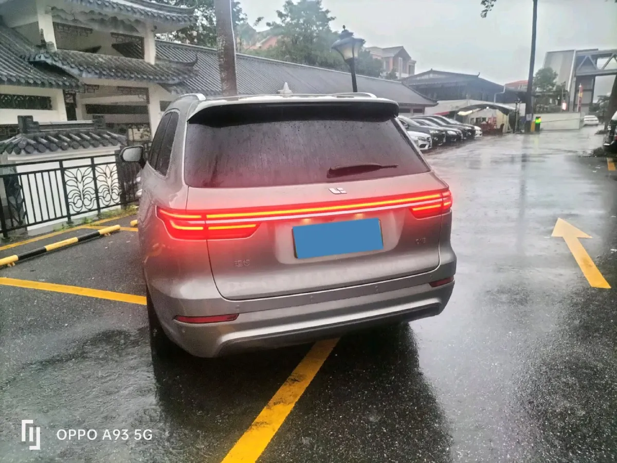 2020 Li ONE Range Extended 131HP REEV 40.5KWH,autocango,china used car exporter,china ev exporter,chinese used car exporter,chinese used ev exporter