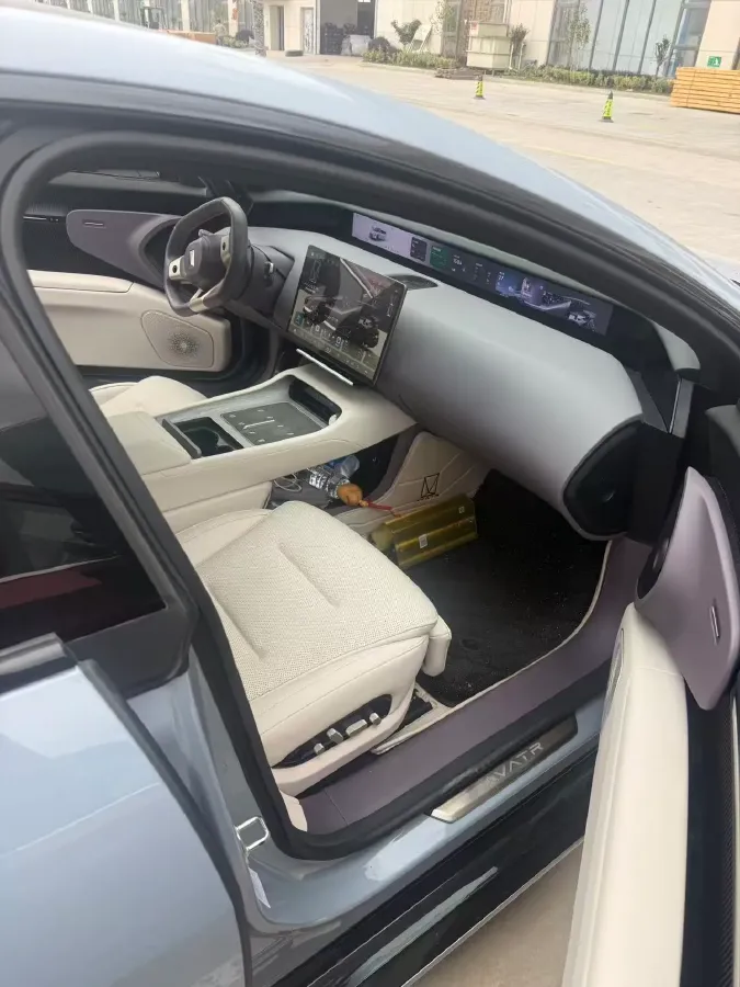 2024 Avatr 12 BEV 94.5KWH,autocango,china used car exporter,china ev exporter,chinese used car exporter,chinese used ev exporter