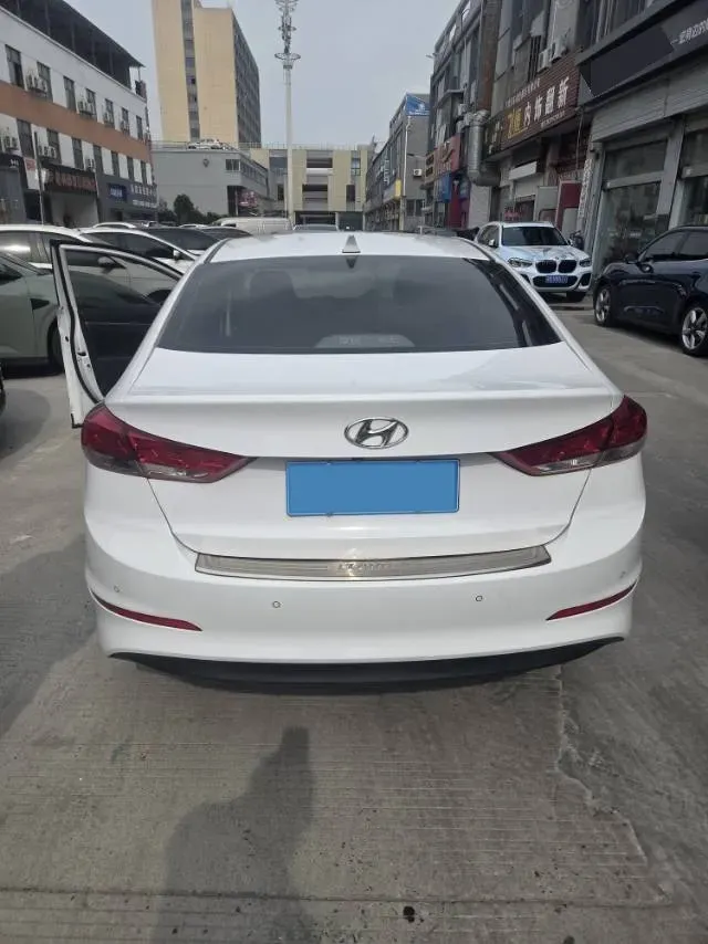 2019 Hyundai Elantra 1.5L 115HP L4 CVT,autocango,china used car exporter,china ev exporter,chinese used car exporter,chinese used ev exporter