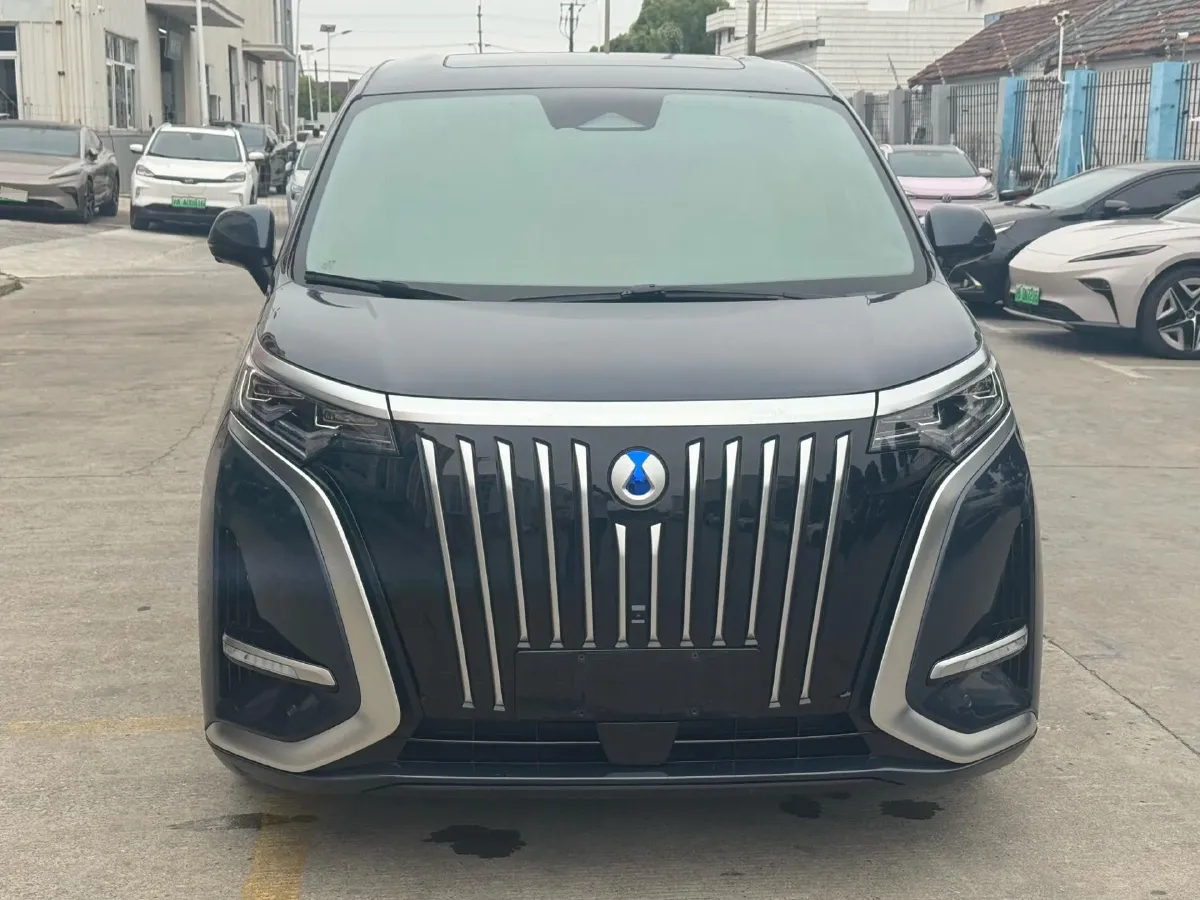 2022 Jaguar XFL 2.0T 250HP L4 8AT,autocango,china used car exporter,china ev exporter,chinese used car exporter,chinese used ev exporter