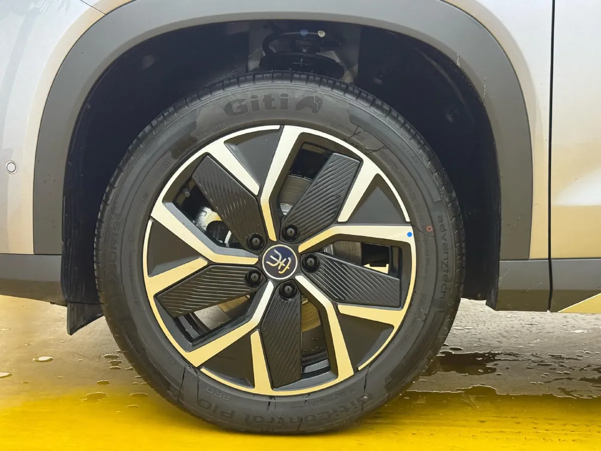 2026 BYD SongL DM-i 1.5L 101HP L4 E-CVT PHEV,autocango,china used car exporter,china ev exporter,chinese used car exporter,chinese used ev exporter