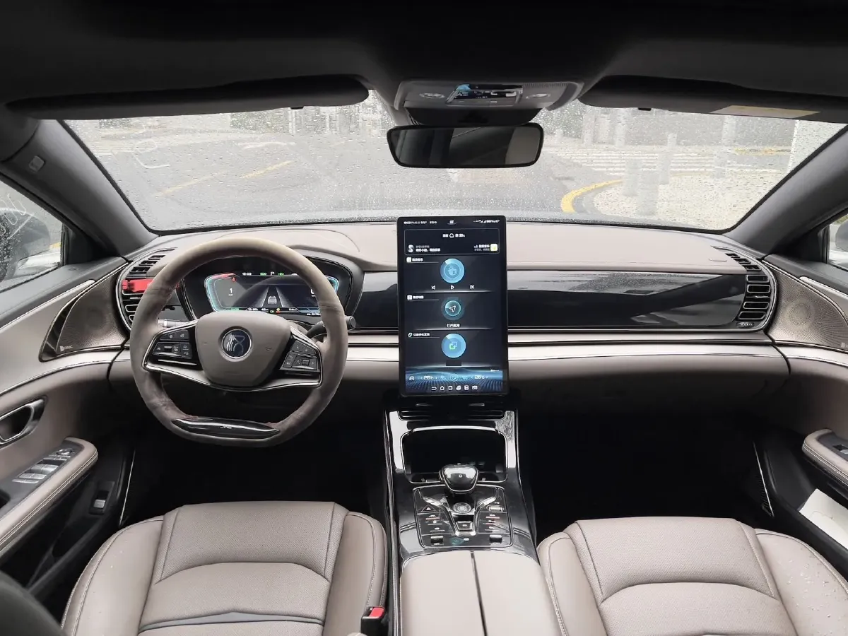 2020 WEY VV7 2.0T 227HP L4 7DCT PHEV,autocango,china used car exporter,china ev exporter,chinese used car exporter,chinese used ev exporter