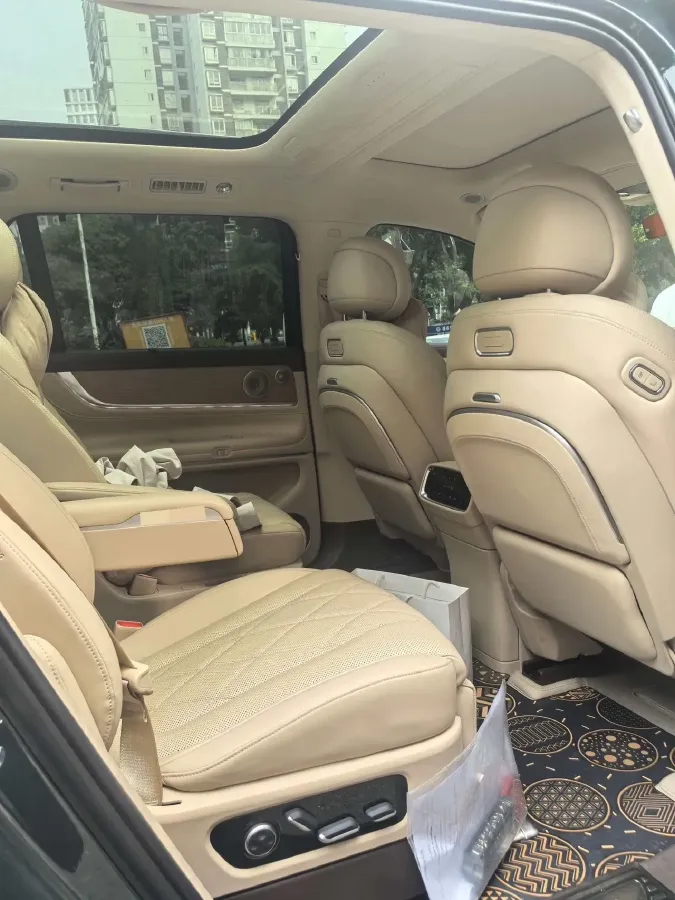 2024 AITO AITO M9 1.5T 152HP L4 REEV 42KWH,autocango,china used car exporter,china ev exporter,chinese used car exporter,chinese used ev exporter
