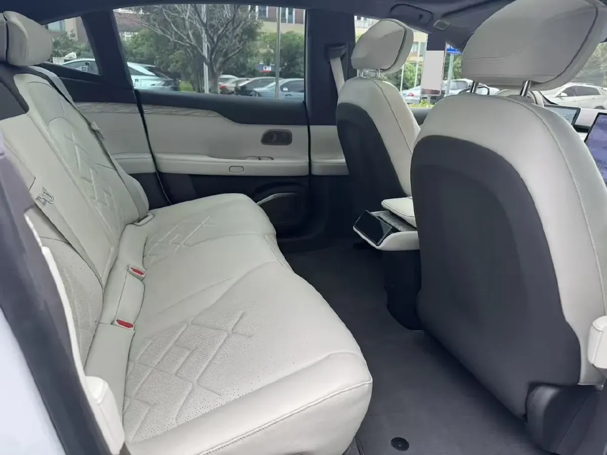 2021 Volkswagen ID.6 Crozz BEV 84.8KWH,autocango,china used car exporter,china ev exporter,chinese used car exporter,chinese used ev exporter