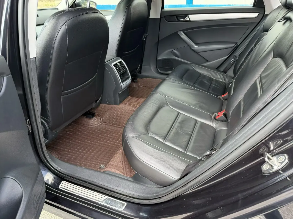 2013 Volkswagen Passat 1.8T 160HP L4 7DCT,autocango,china used car exporter,china ev exporter,chinese used car exporter,chinese used ev exporter
