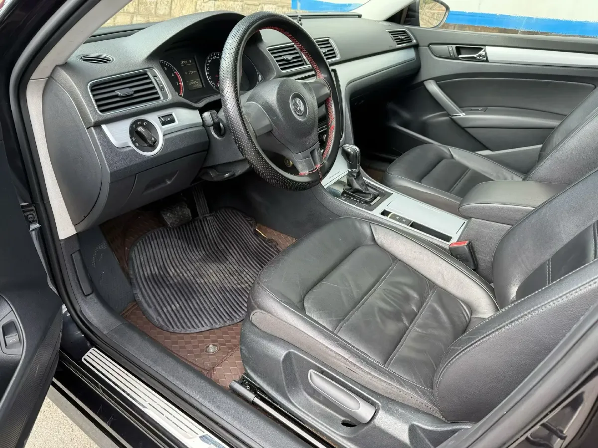 2013 Volkswagen Passat 1.8T 160HP L4 7DCT,autocango,china used car exporter,china ev exporter,chinese used car exporter,chinese used ev exporter