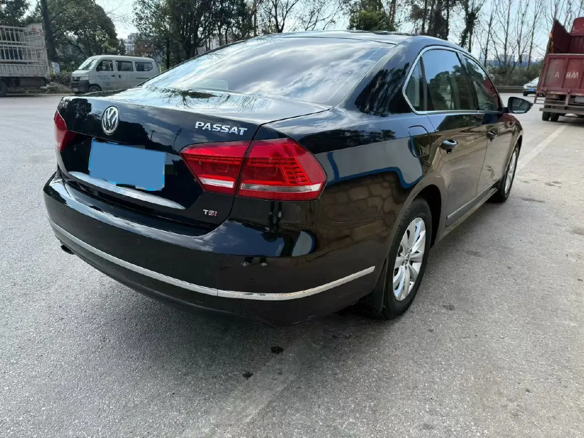 2013 Volkswagen Passat 1.8T 160HP L4 7DCT,autocango,china used car exporter,china ev exporter,chinese used car exporter,chinese used ev exporter