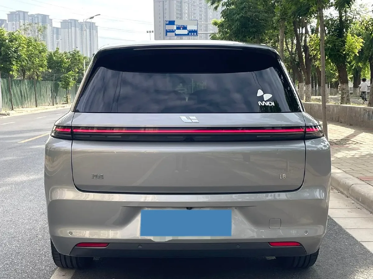 2023 Li L8 Range Extended 154HP REEV 40.9KWH,autocango,china used car exporter,china ev exporter,chinese used car exporter,chinese used ev exporter