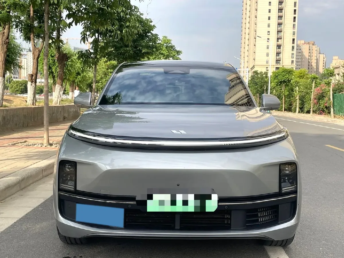 2023 Li L8 Range Extended 154HP REEV 40.9KWH,autocango,china used car exporter,china ev exporter,chinese used car exporter,chinese used ev exporter