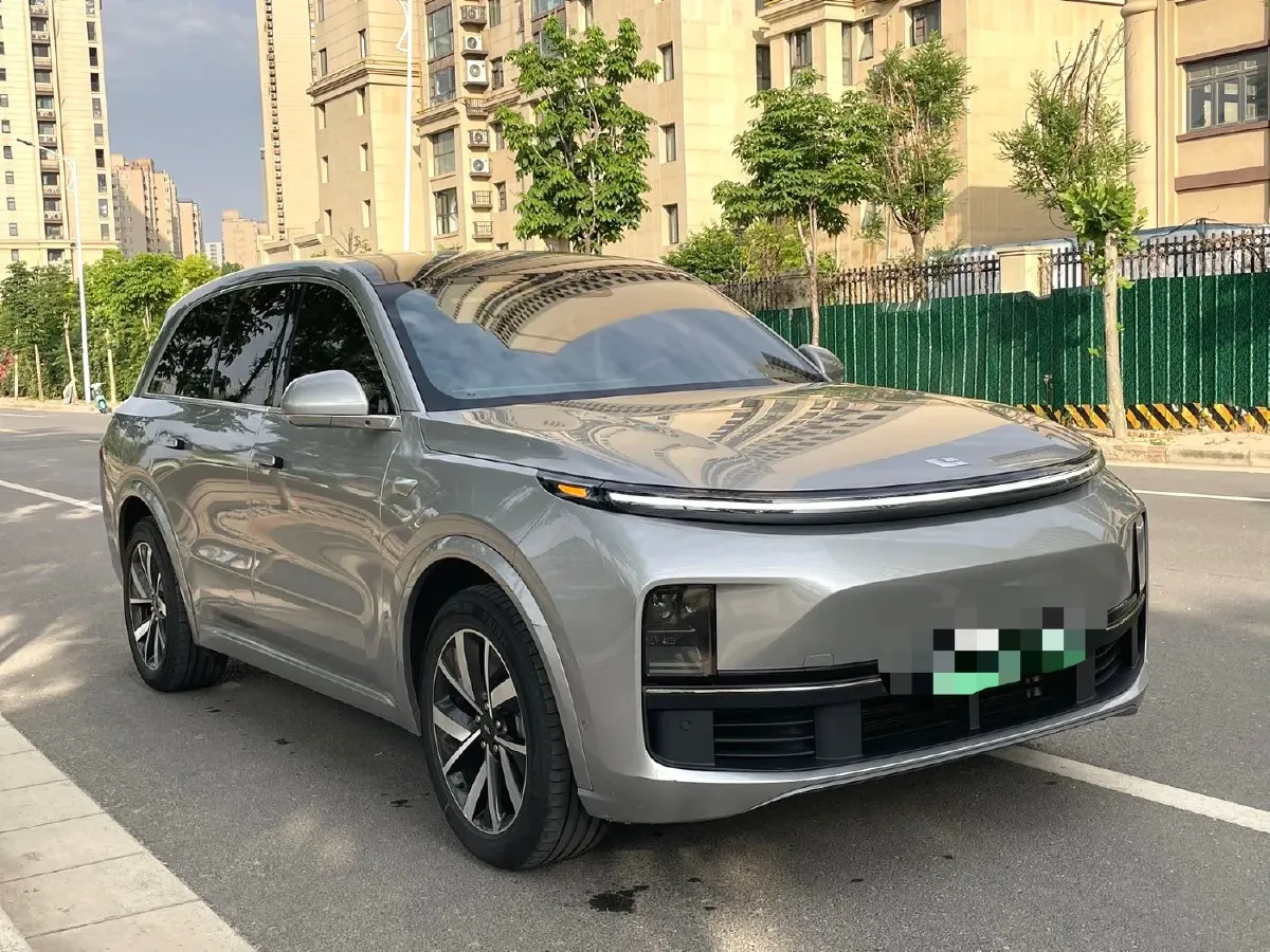 2023 Li L8 Range Extended 154HP REEV 40.9KWH,autocango,china used car exporter,china ev exporter,chinese used car exporter,chinese used ev exporter