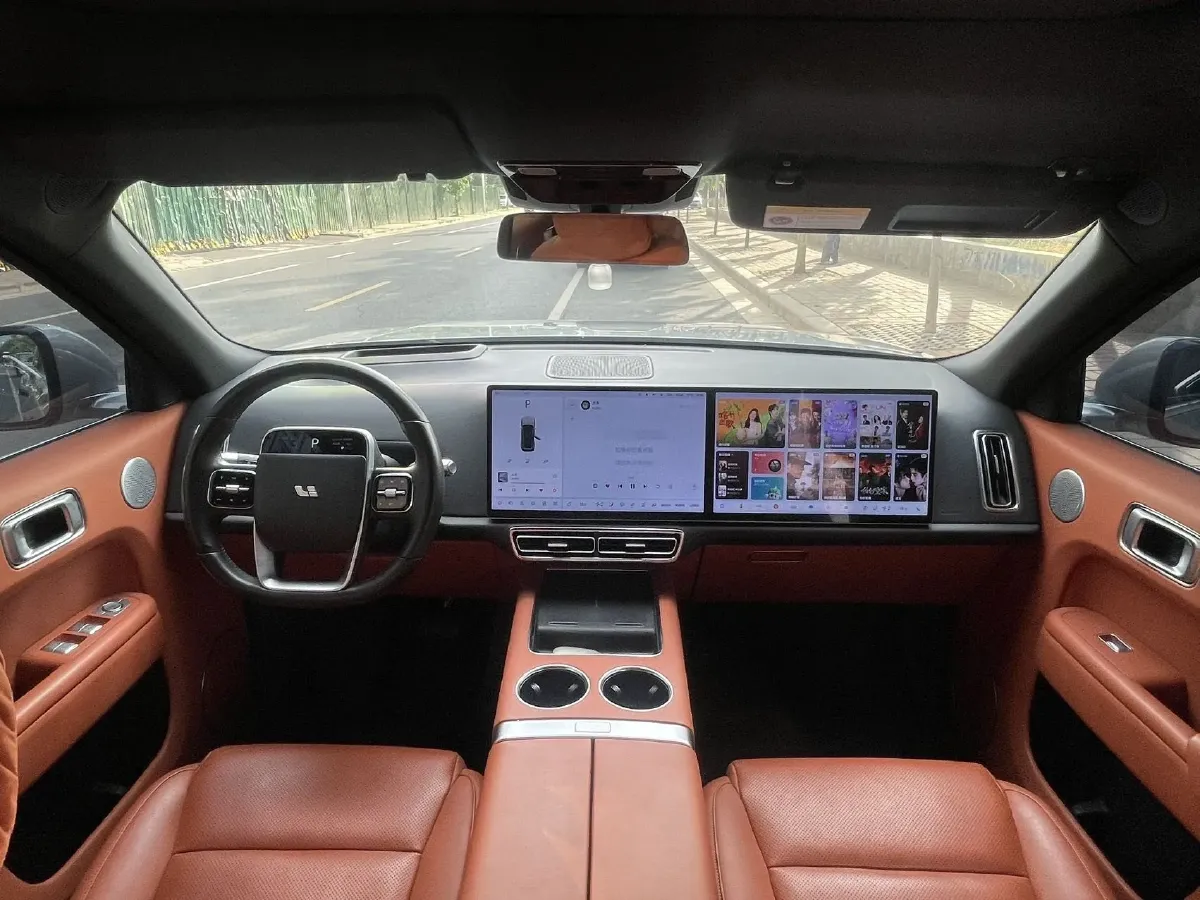 2023 Li L8 Range Extended 154HP REEV 40.9KWH,autocango,china used car exporter,china ev exporter,chinese used car exporter,chinese used ev exporter