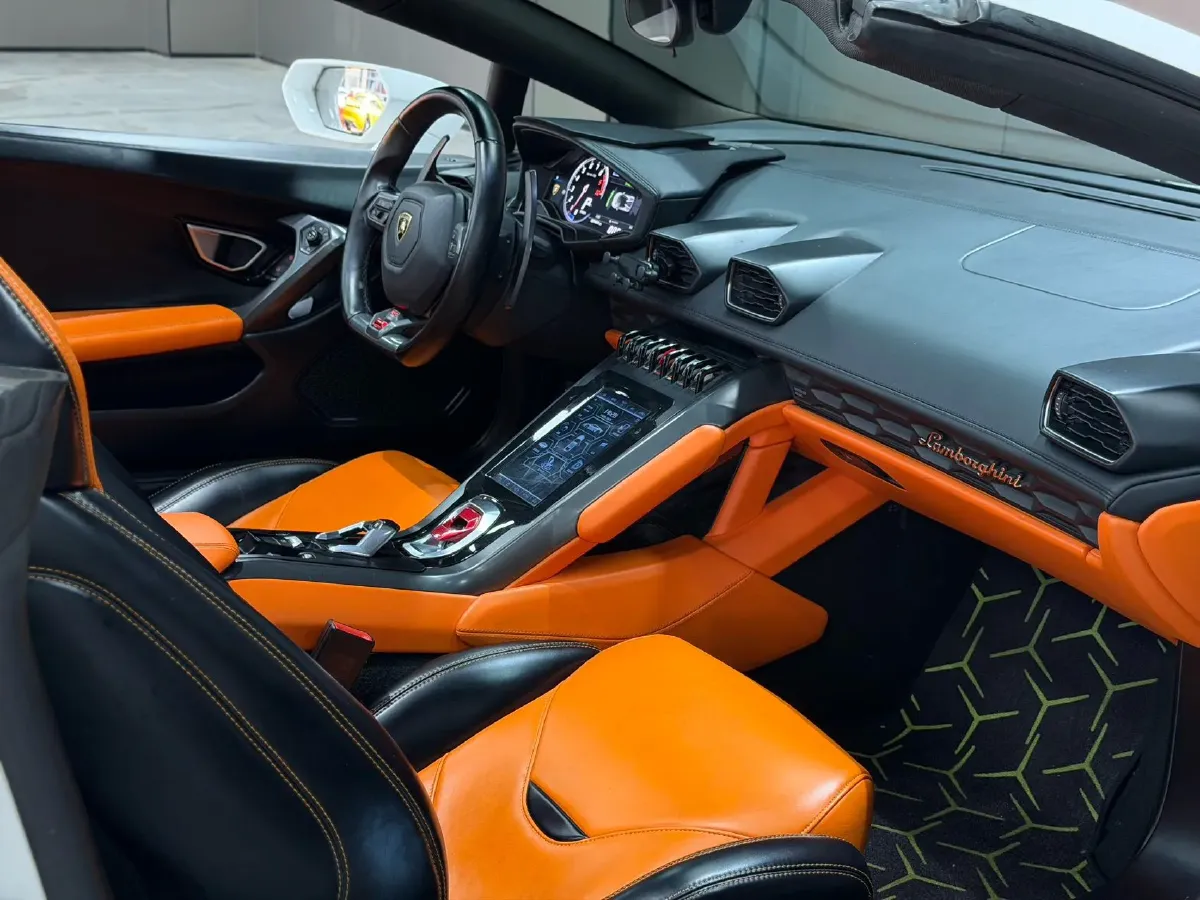 2017 Lamborghini Huracán 5.2L 580HP V10 7DCT,autocango,china used car exporter,china ev exporter,chinese used car exporter,chinese used ev exporter