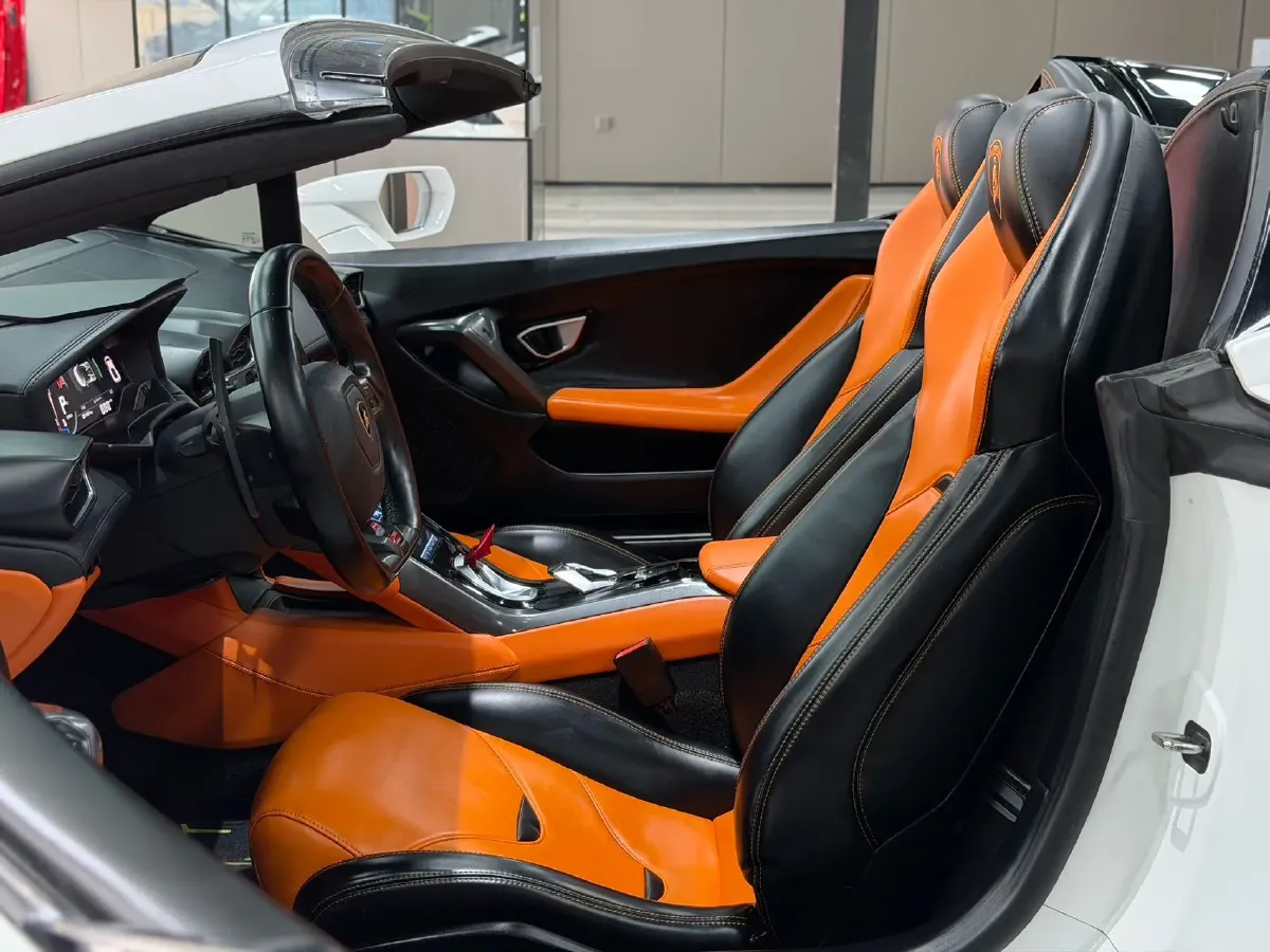 2017 Lamborghini Huracán 5.2L 580HP V10 7DCT,autocango,china used car exporter,china ev exporter,chinese used car exporter,chinese used ev exporter