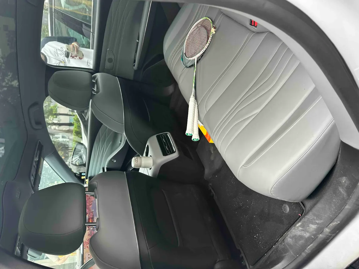 2024 Geely Galaxy E8 BEV 62KWH,autocango,china used car exporter,china ev exporter,chinese used car exporter,chinese used ev exporter