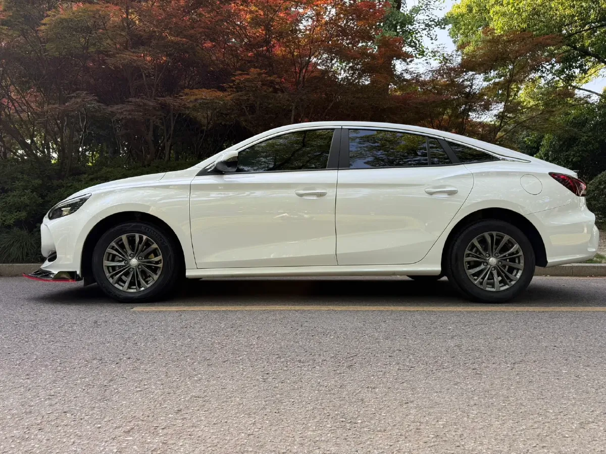 2025 MG 5 1.5L 129HP L4 CVT,autocango,china used car exporter,china ev exporter,chinese used car exporter,chinese used ev exporter