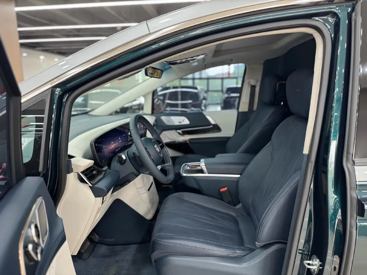 2023 Buick Century 2.0T 237HP L4 9AT,autocango,china used car exporter,china ev exporter,chinese used car exporter,chinese used ev exporter