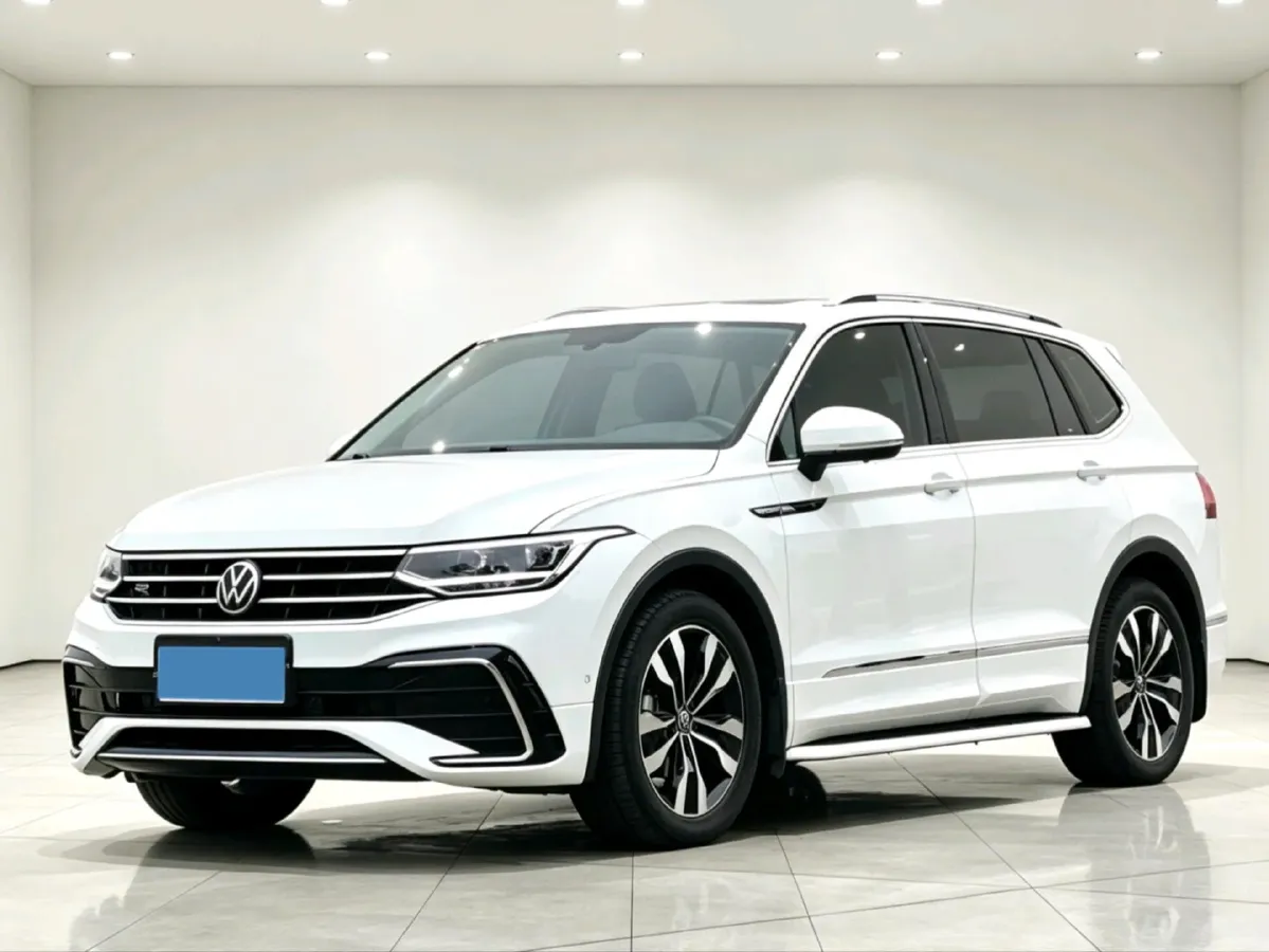 2024 Volkswagen Tiguan L 2.0T 186HP L4 7DCT,autocango,china used car exporter,china ev exporter,chinese used car exporter,chinese used ev exporter