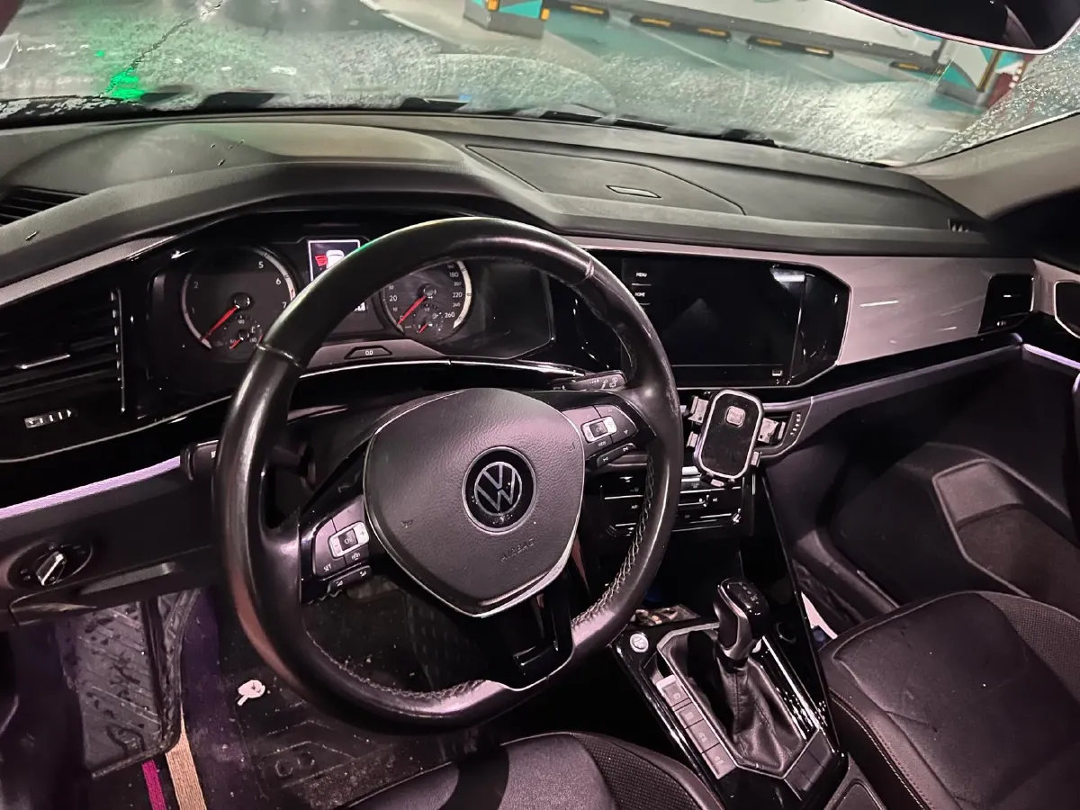 2021 Volkswagen Tayron 2.0T 186HP L4 7DCT,autocango,china used car exporter,china ev exporter,chinese used car exporter,chinese used ev exporter