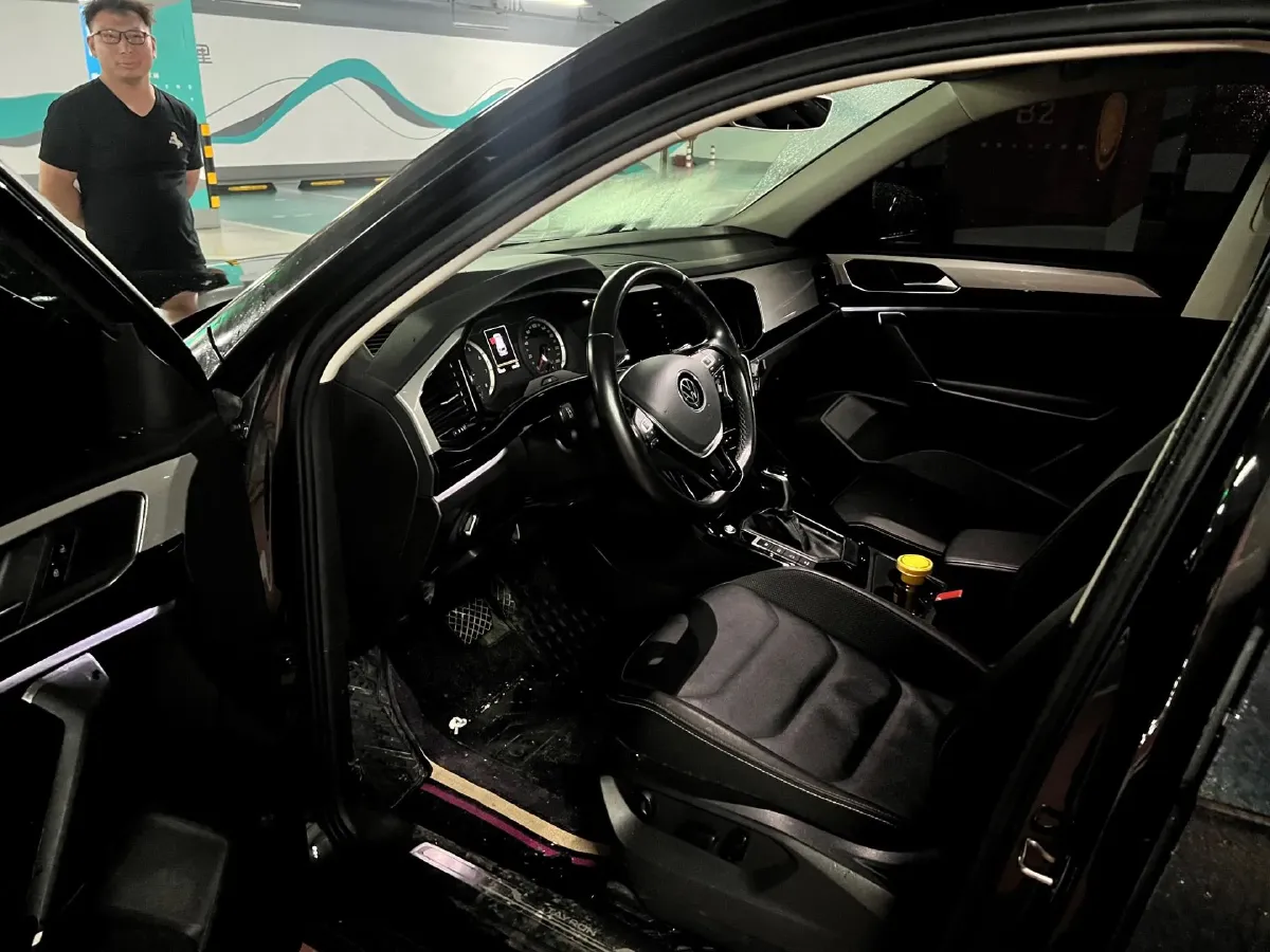 2021 Volkswagen Tayron 2.0T 186HP L4 7DCT,autocango,china used car exporter,china ev exporter,chinese used car exporter,chinese used ev exporter