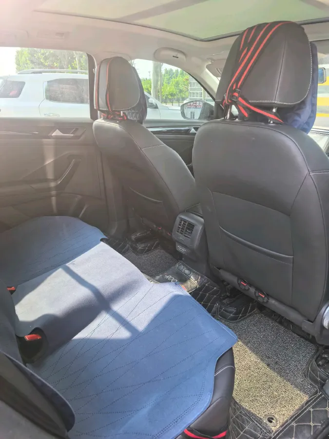 2019 Volkswagen T-Roc 1.4T 150HP L4 7DCT,autocango,china used car exporter,china ev exporter,chinese used car exporter,chinese used ev exporter