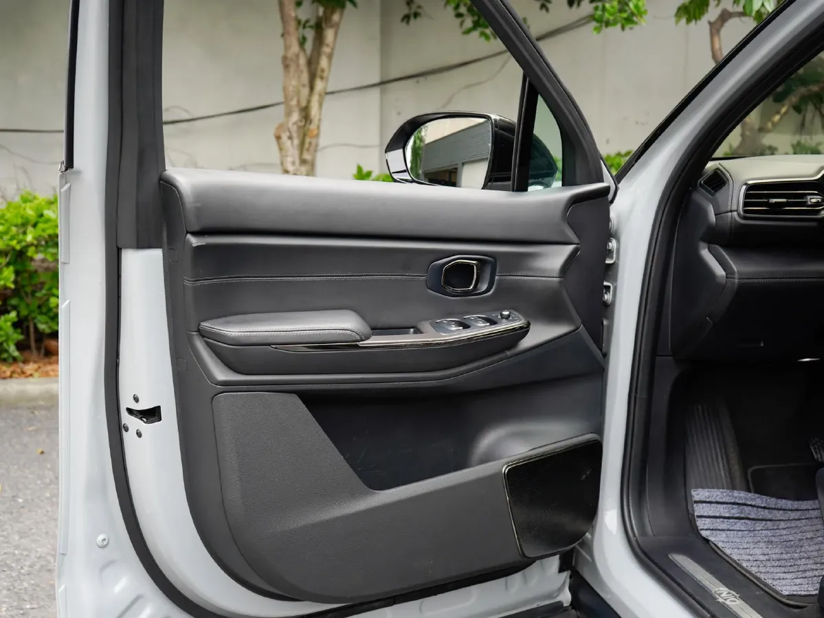 2020 NIO ES8 BEV 70KWH,autocango,china used car exporter,china ev exporter,chinese used car exporter,chinese used ev exporter