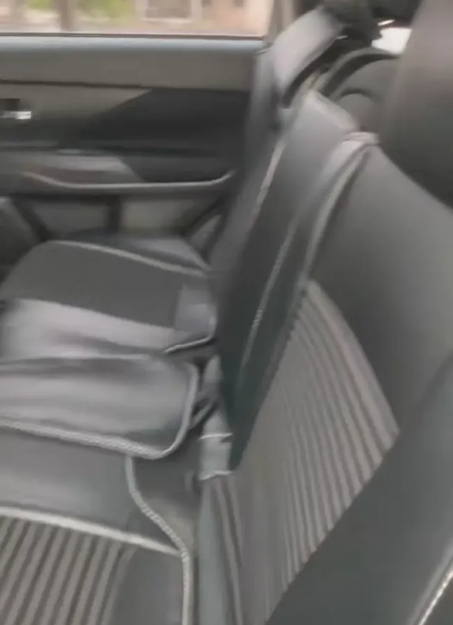 2021 Mitsubishi Outlander 2.0L 166HP L4 CVT,autocango,china used car exporter,china ev exporter,chinese used car exporter,chinese used ev exporter