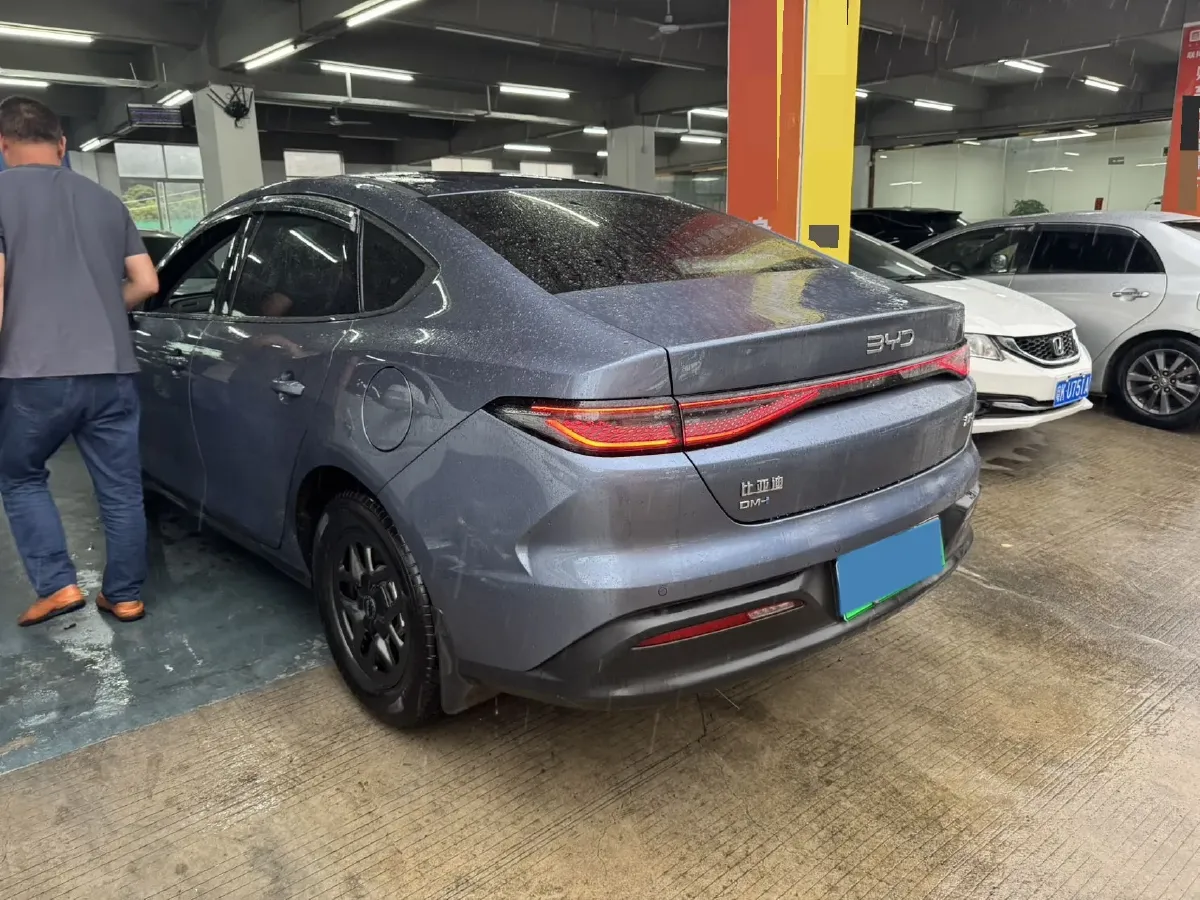 2025 BYD Seal05 DM-i 1.5L 101HP L4 E-CVT PHEV 7.68KWH,autocango,china used car exporter,china ev exporter,chinese used car exporter,chinese used ev exporter
